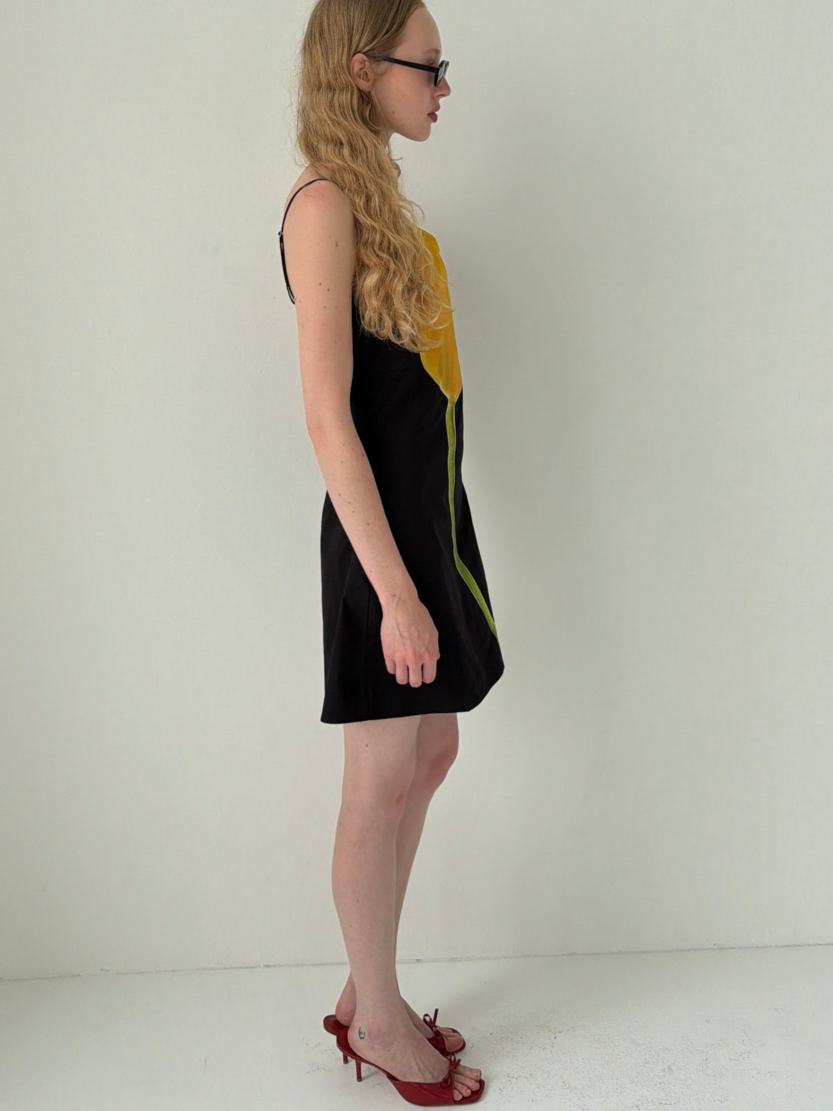 Tulip Appliqué Dress - Black