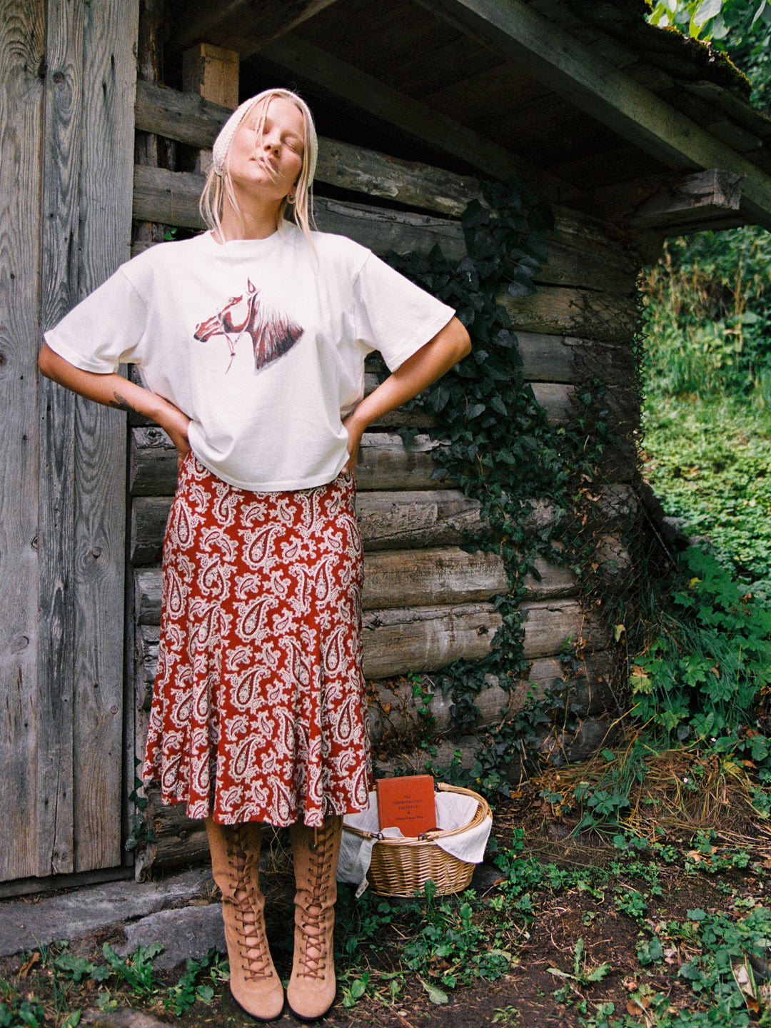 Charlie Tee - Heritage Horse